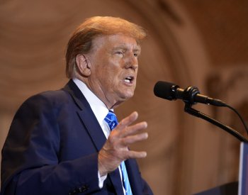 Trump při hovoru s Kennedym kritizoval očkování dětí