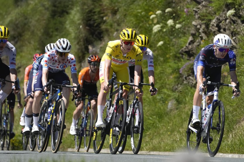 Cyklisté se v 17. etapě Tour de France vrátí do hor