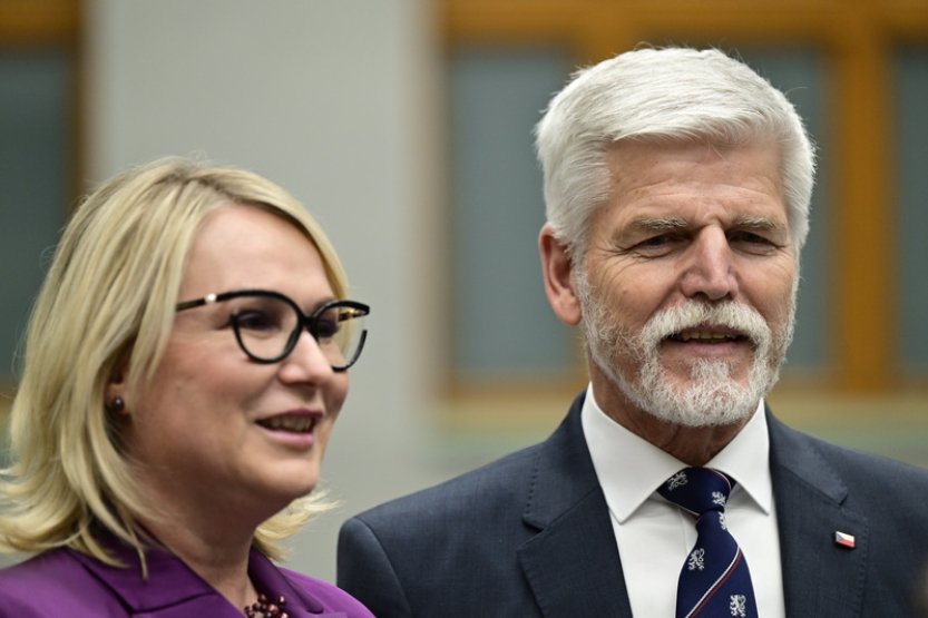 Pavel ve čtvrtek přijme ministryni obrany Černochovou a ředitele ÚVN Masopusta