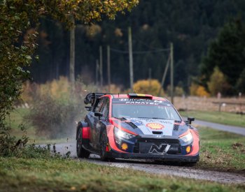 Neuville bude při světové premiéře Lotyšské rallye hájit vedení v MS