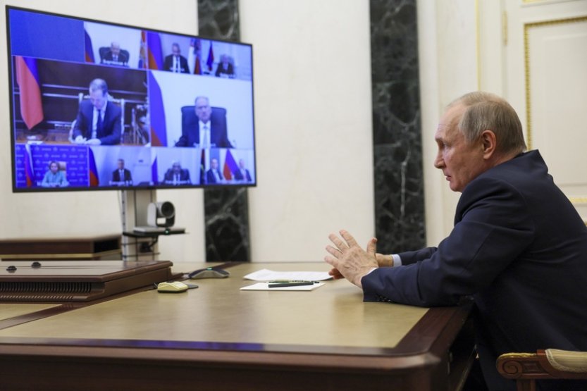 Nepřející se stále více snaží destabilizovat Rusko, prohlásil Putin