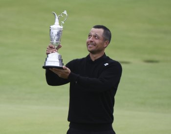 Golfista Schauffele vyhrál British Open, letos má tituly ze dvou majorů