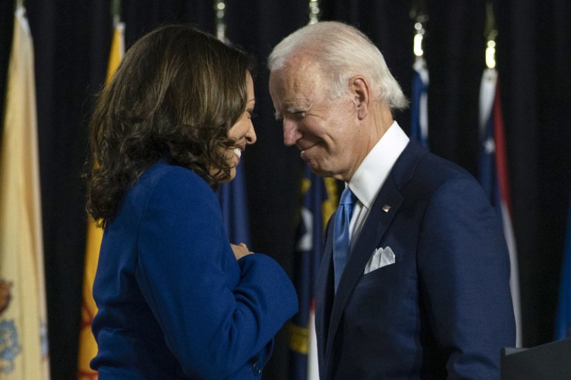 Politologové označují Bidenovo odstoupení za bezprecedentní historický okamžik