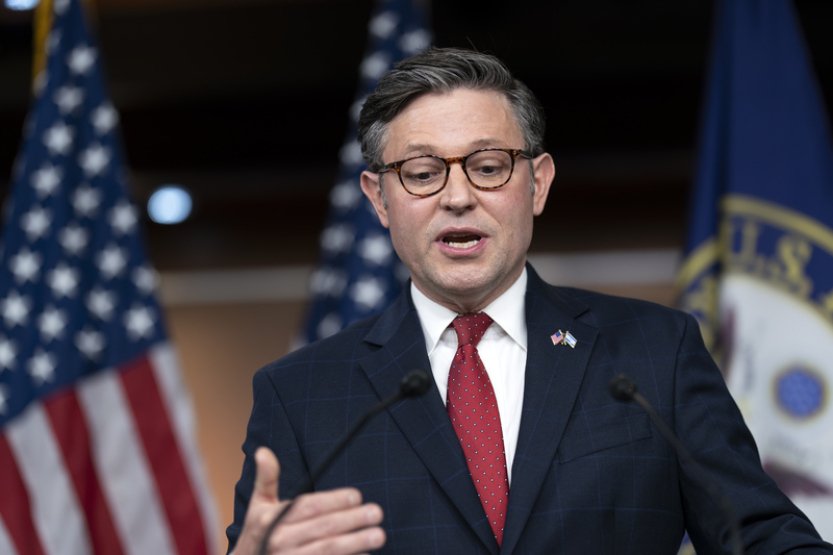 Předseda Sněmovny reprezentantů vyzval Bidena k okamžité rezignaci