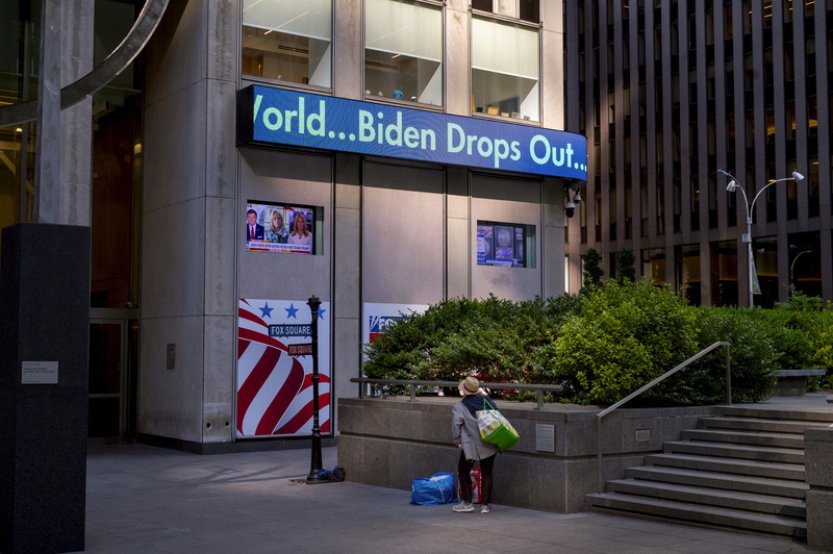 Americký tisk: Nominace demokratů by neměla automaticky připadnout Harrisové