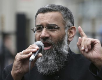 Soud v Londýně odsoudil islámského duchovního za vedení teroristické organizace