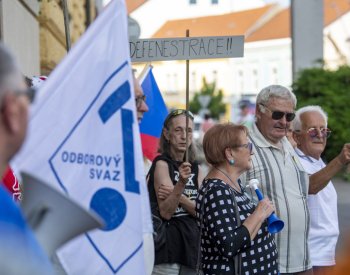 Odboráři veřejného sektoru zvažují stávkovou pohotovost kvůli růstu platů