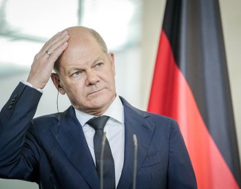 Německý kancléř Scholz pořádá tradiční letní tiskovou konferenci