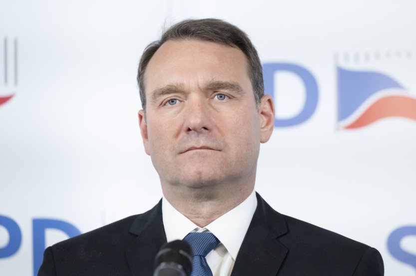 SPD by nepodpořila žádného z původní trojice vládních kandidátů do EK