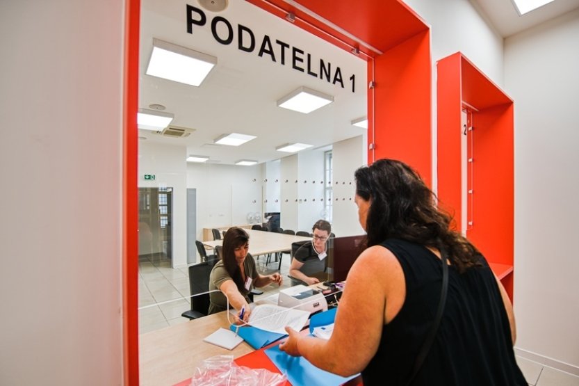 ANO: Odpovědnost za potíže u stavebních řízení jde plně za Bartošem a Fialou