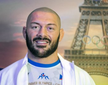 Zápasník Omarov přišel kvůli zranění achilovky o účast na OH v Paříži