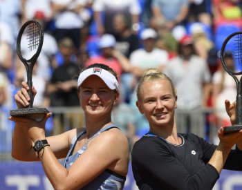 Je to hektika, ale chceme na OH obhájit zlato, řekly Krejčíková se Siniakovou