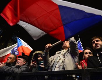 Pohled lidí na fungování demokracie v ČR se mírně zlepšil