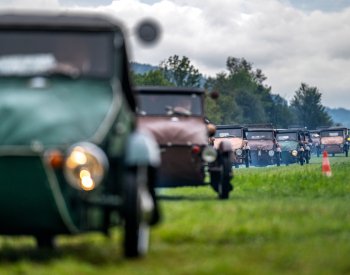 Sraz `hadráků` Velorex a OS-KAR v České Třebové přilákal stovky lidí