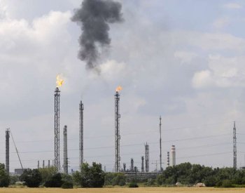 Slovnaft zastaví Ukrajině dodávky nafty, pokud se neobnoví tranzit ropy, řekl Fico