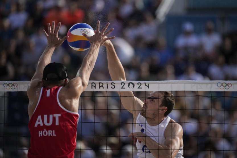 Beachvolejbalisté Perušič se Schweinerem mají na OH jisté play off