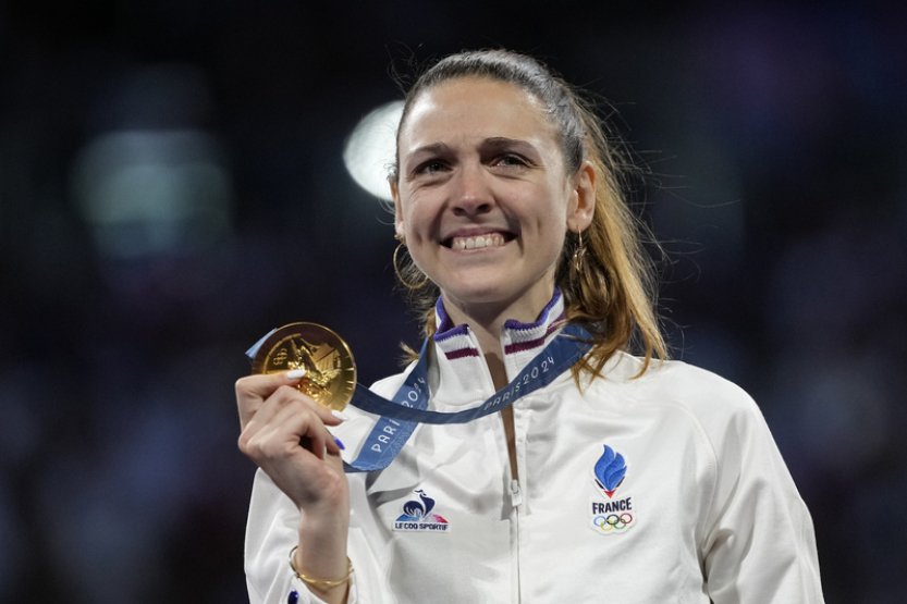 Za medaile z olympiády dostávají sportovci peníze, ale i byty nebo krávy