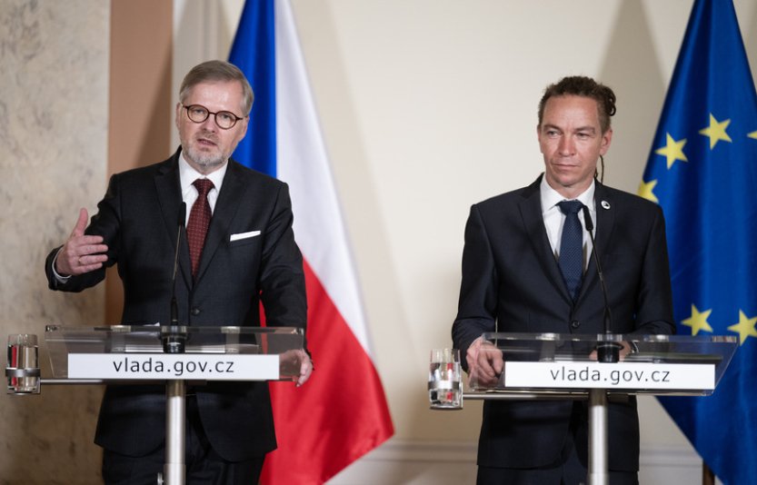 SMO vyzval Bartoše k jednání o digitalizovaném stavebního řízení i s Fialou