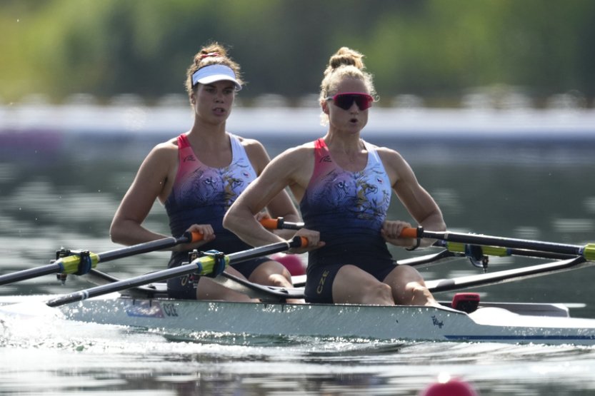 Dvojskif Lukšová, Šantrůčková veze z OH osmé místo, ve finále B skončil druhý