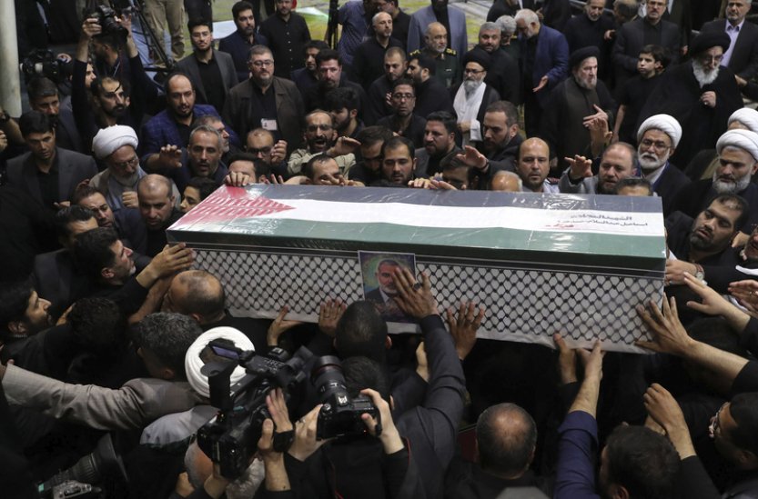 V Kataru pohřbí šéfa Hamásu Haníju, pomstít ho slíbil i Teherán a Hizballáh