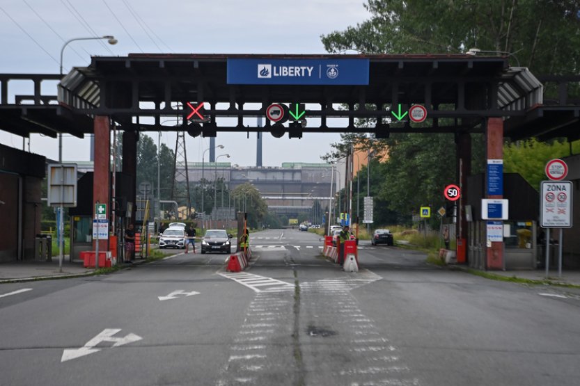 Zkrachovalá huť Liberty začala odstavovat koksovnu