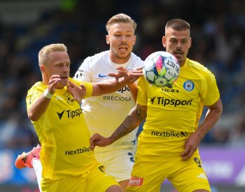 Hráčem července ve fotbalové lize je olomoucký Zorvan, trenérem Friis ze Sparty