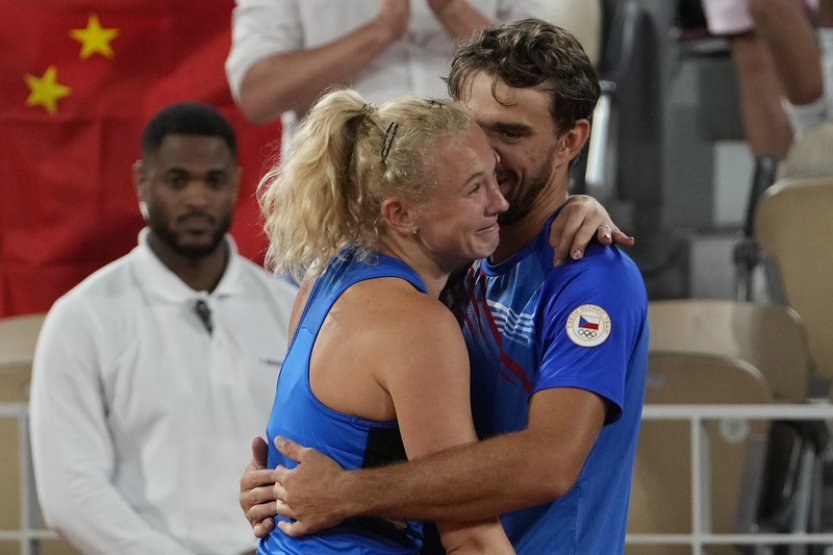 Ohledně svého osobního vztahu Siniaková s Macháčem po triumfu na OH mlžili
