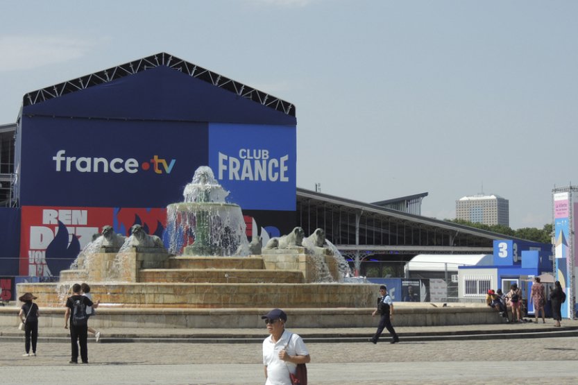 Paříž slibovala ekologickou olympiádu, plasty jsou všudypřítomné