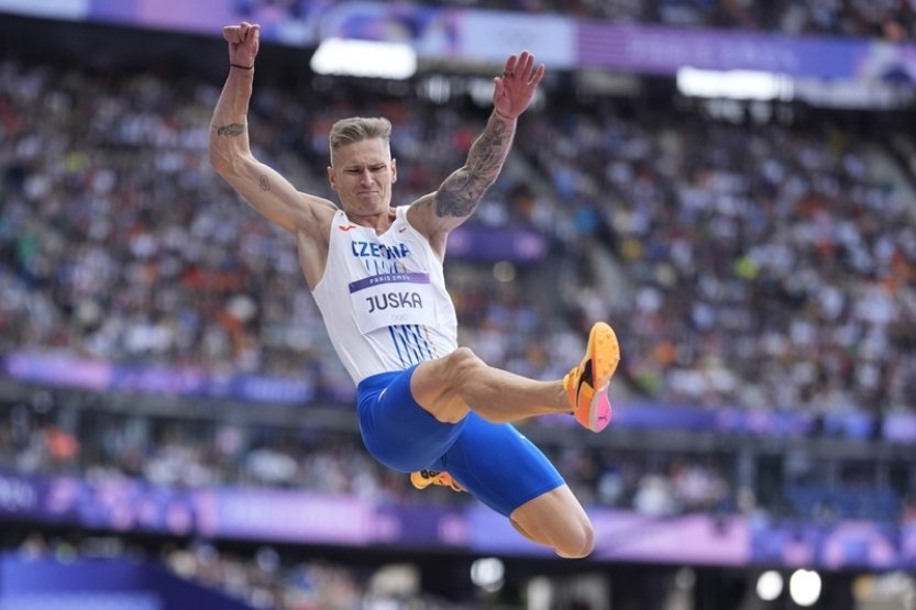 Dálkař Juška postoupil do olympijského finále, skočil 815 cm
