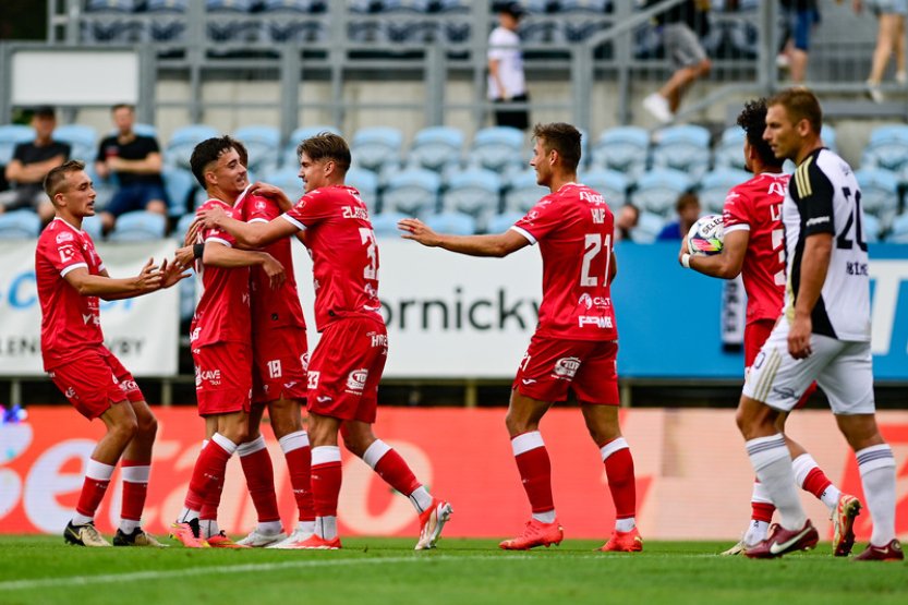 České Budějovice pod trenérem Strakou prohrály s Pardubicemi 1:3