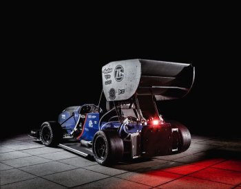 Studenti ZČU postavili elektrickou formuli, tento týden ji otestují v Mostě