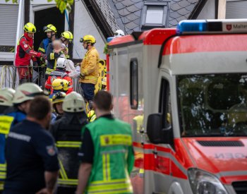 V západoněmeckém Krövu se zřítil hotel, jeden člověk je mrtvý
