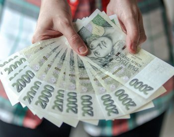 Bankovní asociace zhoršila letošní výhled ekonomiky, čeká růst 0,9%