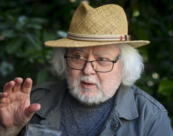 Vladimír Mišík už nehraje na kytaru a nevystupuje, ale vydává nové album