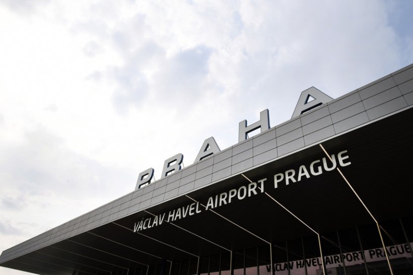 Policie v Praze prověřuje zavazadlo, evakuovala letadlo do Londýna