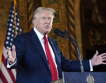 Trump se chce s Harrisovou utkat ve třech debatách v září