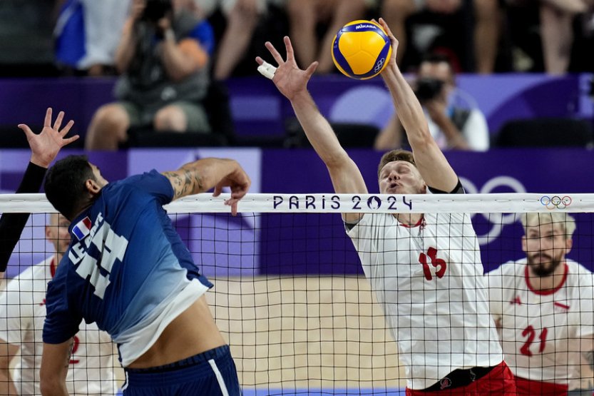 Volejbalisté Francie obhájili v Paříži olympijské zlato, Poláky porazili 3:0
