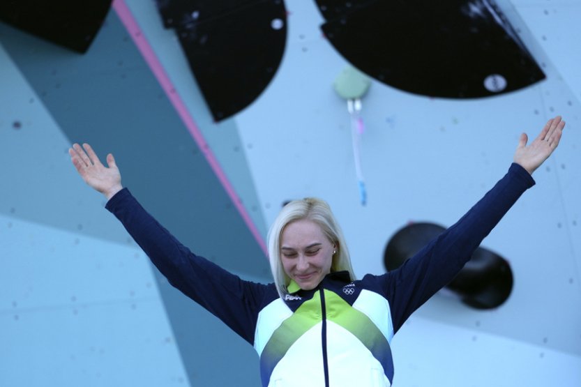 Garnbretová potvrdila v Paříži dalším zlatem pozici královny sportovního lezení