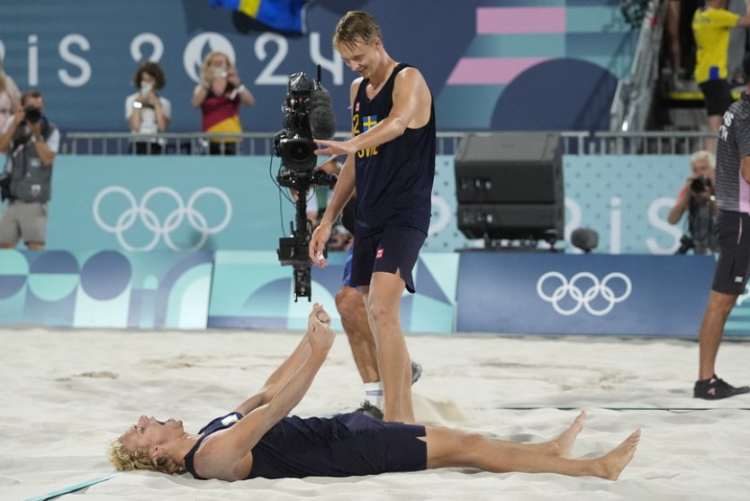 Švédové Ahman s Hellvigem korunovali skvělou sezonu olympijským zlatem