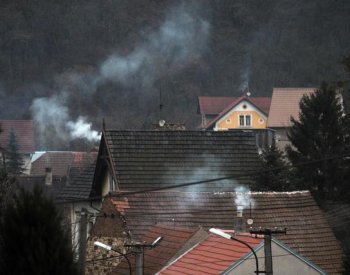 Od září končí možnost topení v neekologických kotlech, úřady chystají kontroly