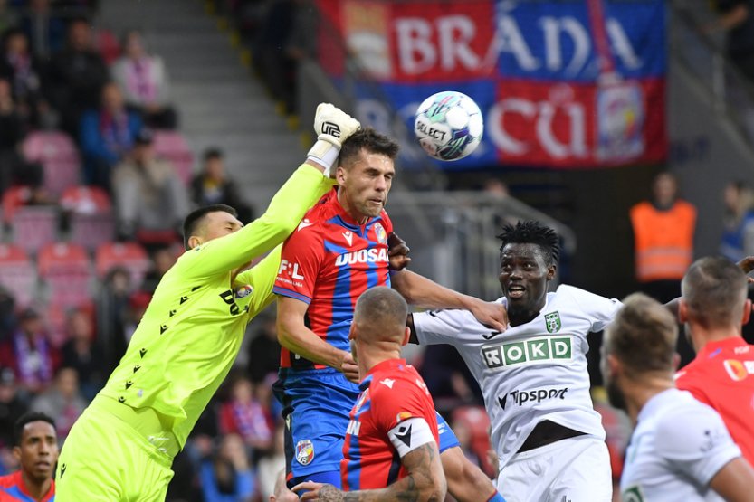 Fotbalisté Plzně budou hájit ligovou neporazitelnost proti Karviné