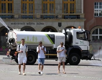 Česko čeká letos dosud zřejmě nejteplejší týden, od úterý přijdou bouřky