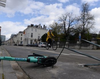 V Rakousku zemřel 39letý Čech, havaroval na elektrokoloběžce
