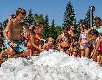 Koulovačku v Náchodě nezhatila ani tropická vedra, zúčastnily se desítky lidí