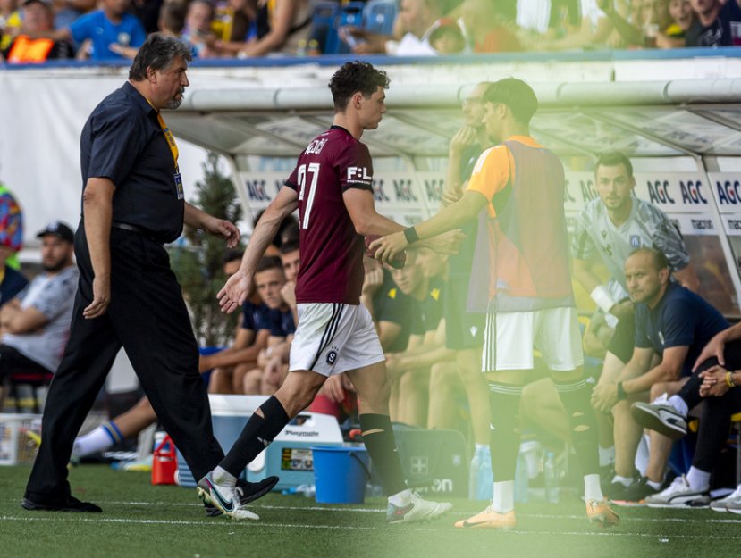 Gól Slavie byl podle komise v pořádku, sudí také správně vyloučili Krejčího