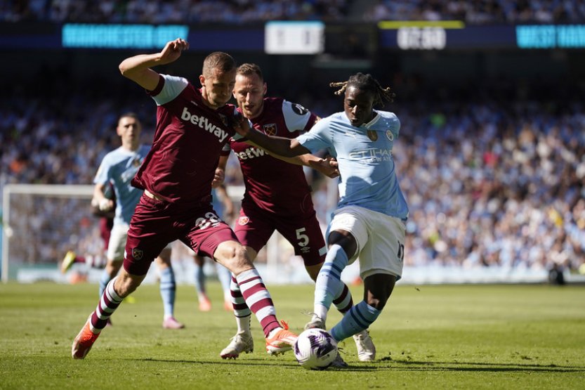 Obhájce titulu Manchester City je znovu největším favoritem anglické ligy