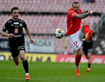 Zkušený útočník Řezníček posílil Duklu, chce být stovkařem