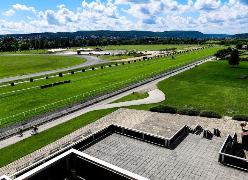 Středoevropská rallye začne diváckou rychlostní zkouškou ve Velké Chuchli