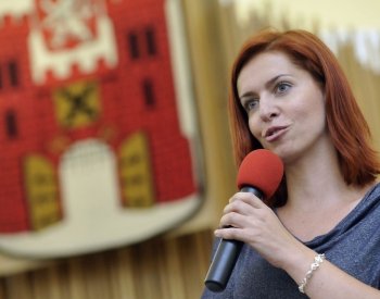 Fridrichová: Posiluje podezření na zrušení 168 hodin z politických důvodů