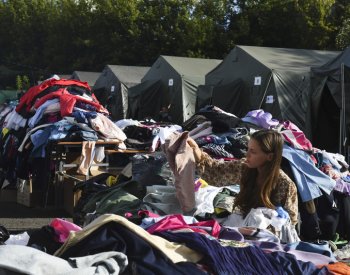 Ukrajina posílá humanitární pomoc Rusům, Rusko hlásí dva zabité pomáhající
